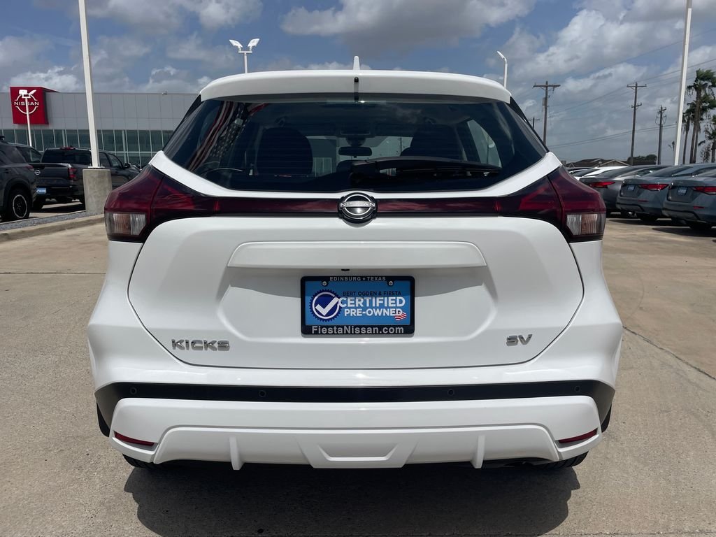 Used 2024 White Nissan SV image 4