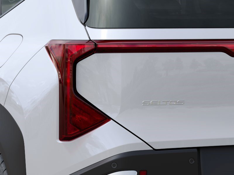 New 2027 Snow White Pearl Kia LX image 11