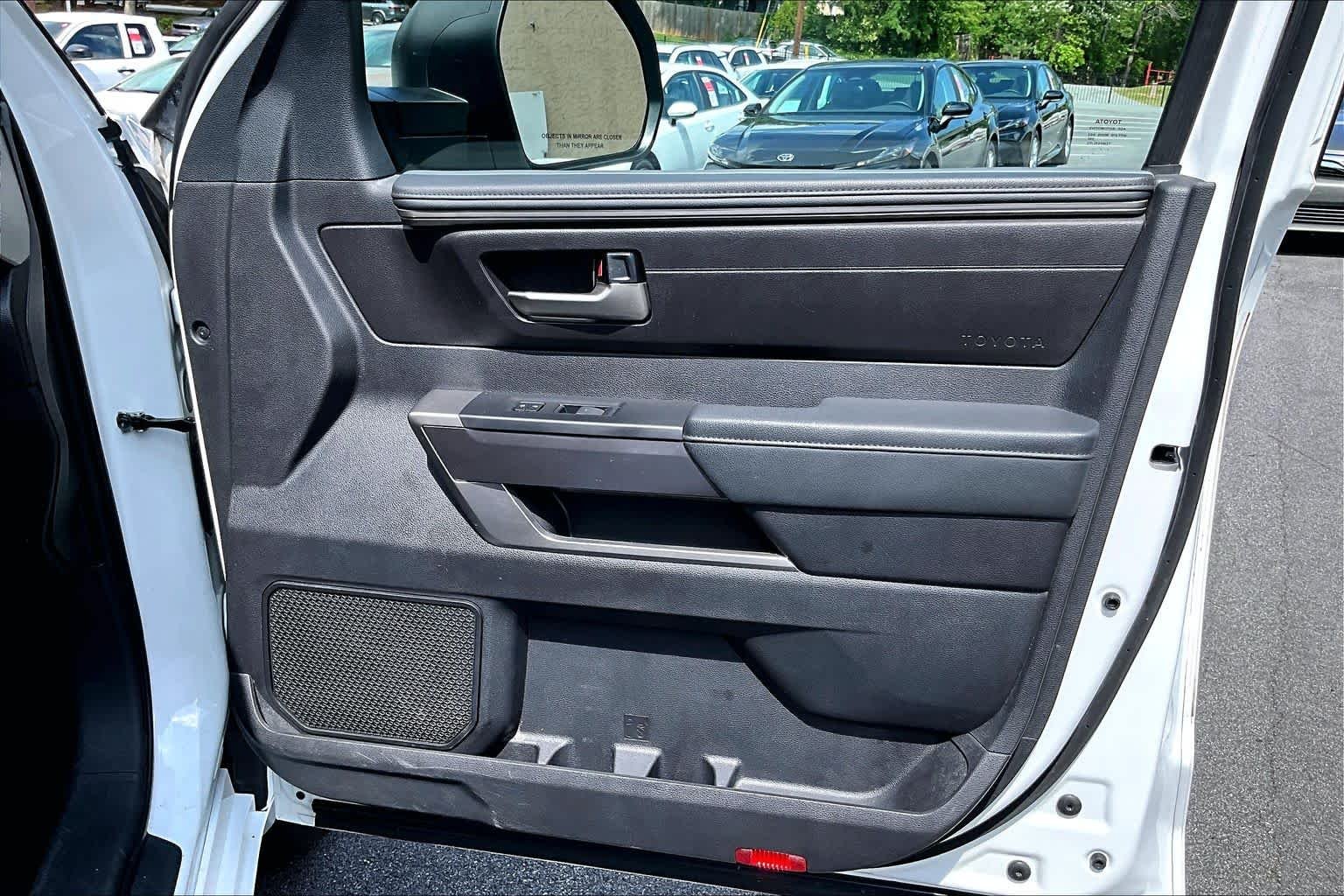 Used 2023 Ice Cap Toyota SR5 image 22