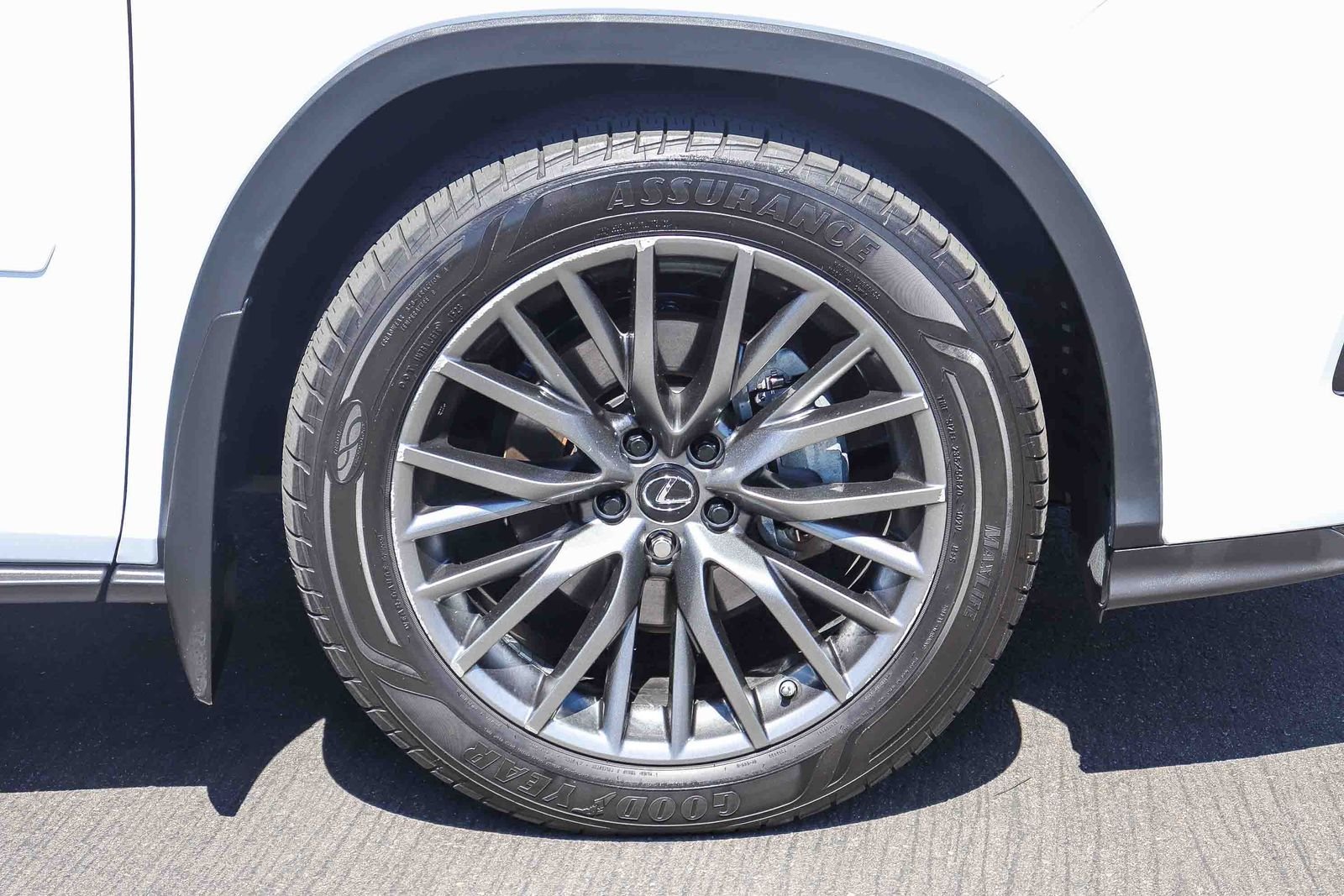 Used 2020 White Lexus 450h F Sport image 10