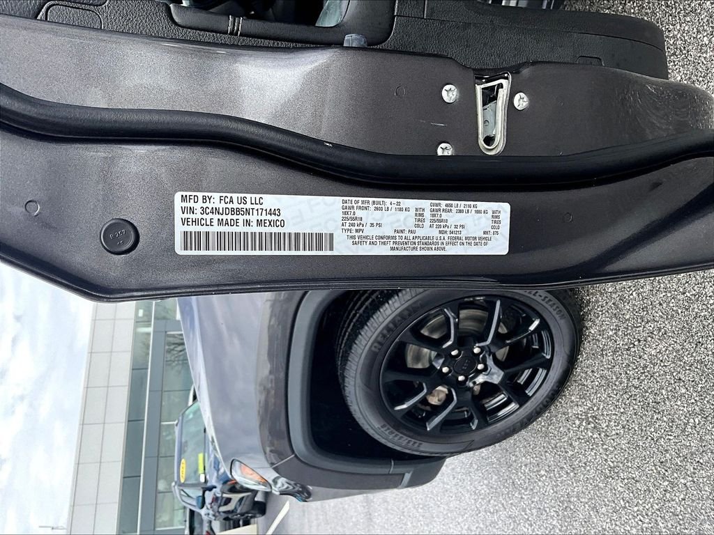 Used 2022 Gray Jeep Latitude image 33