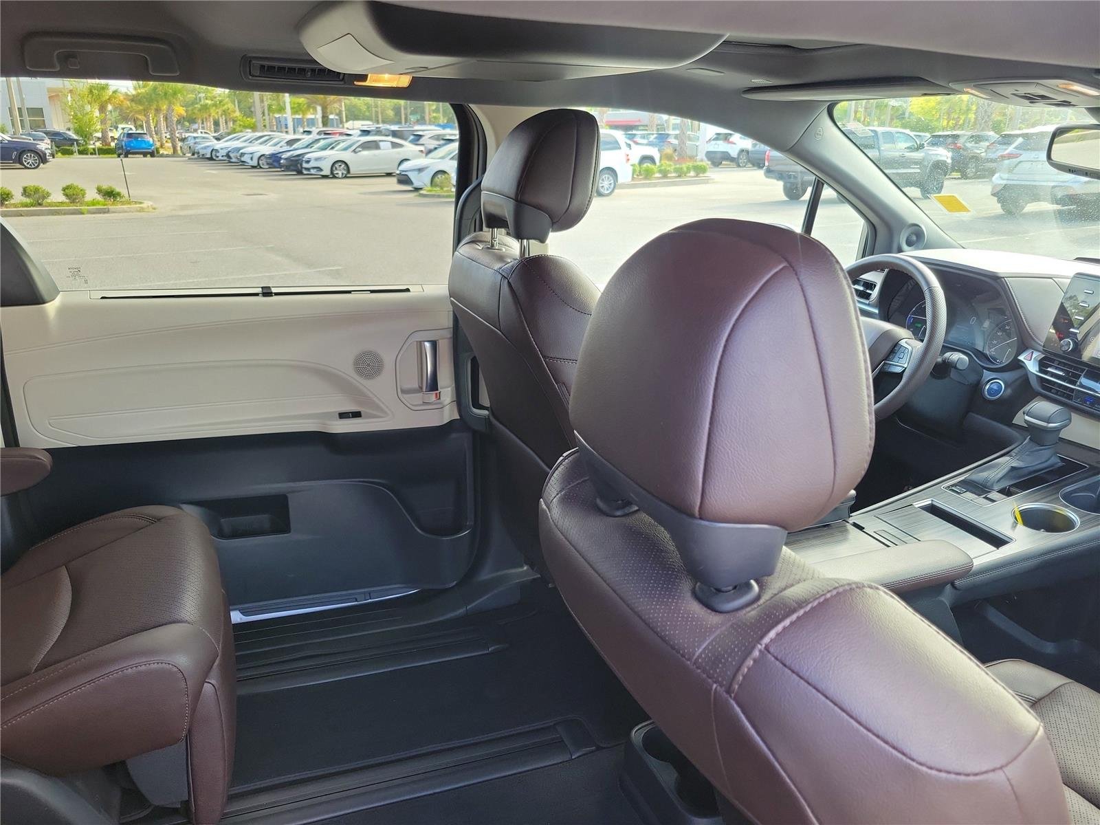 Used 2022 Predawn Gray Mica Toyota Platinum image 33