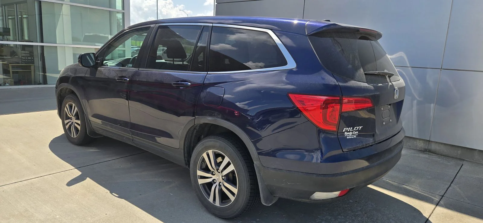 Used 2018 Black Honda EX-L image 4