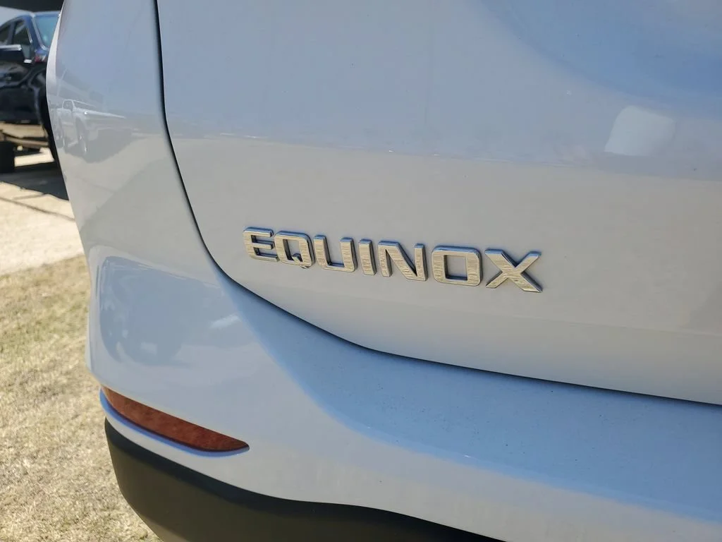 Used 2023 Summit White Chevrolet LS image 8