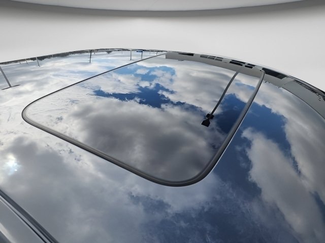 New 2026 Meteorite Gray Metallic Honda SE image 11