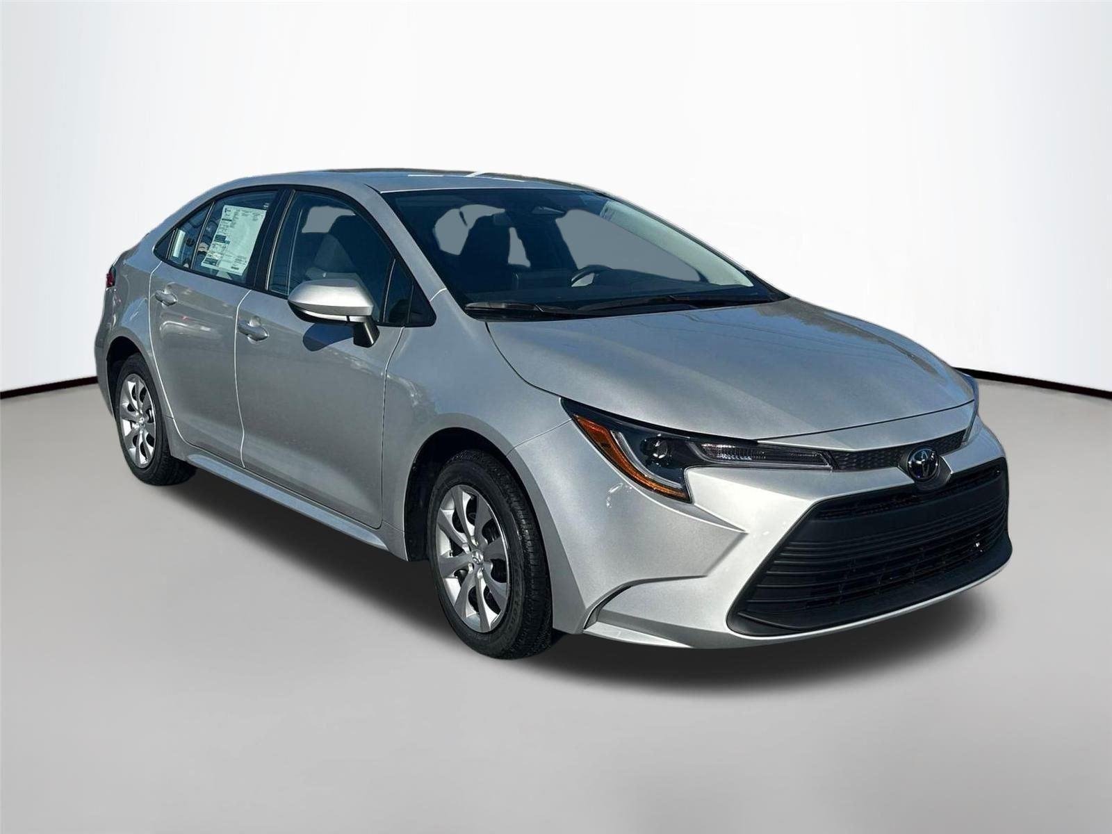 New 2025 Classic Silver Met Toyota LE image 3