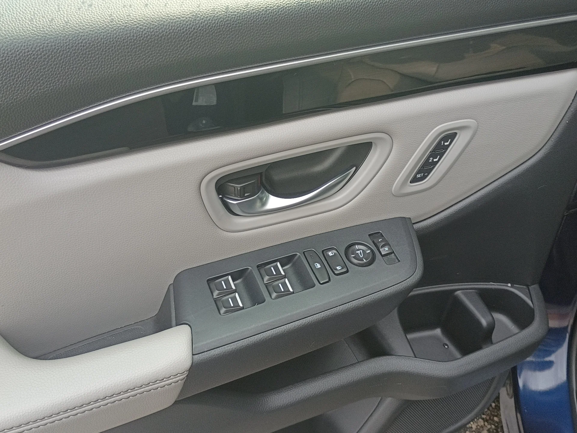 Certified Used 2023 Obsidian Blue Pearl Honda Touring image 19