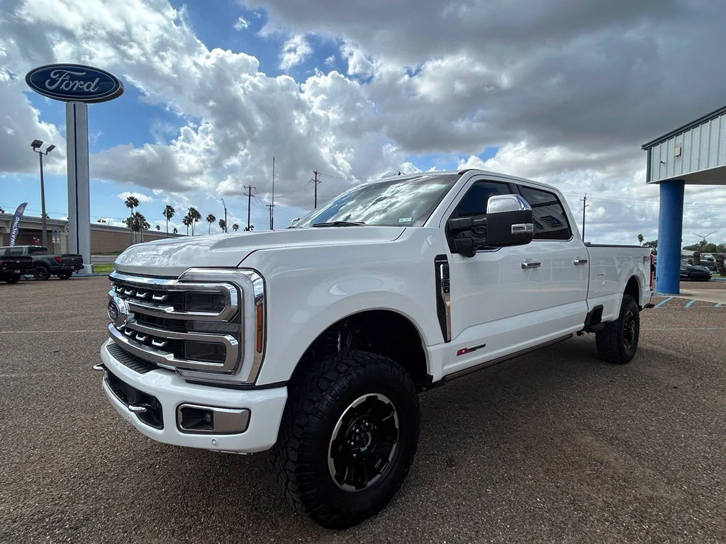 Used 2024 White Ford Platinum image 3