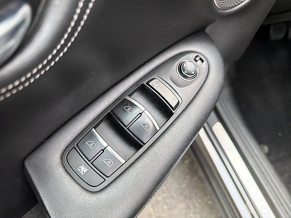 Used 2019 Graphite Shadow INFINITI ESSENTIAL image 11