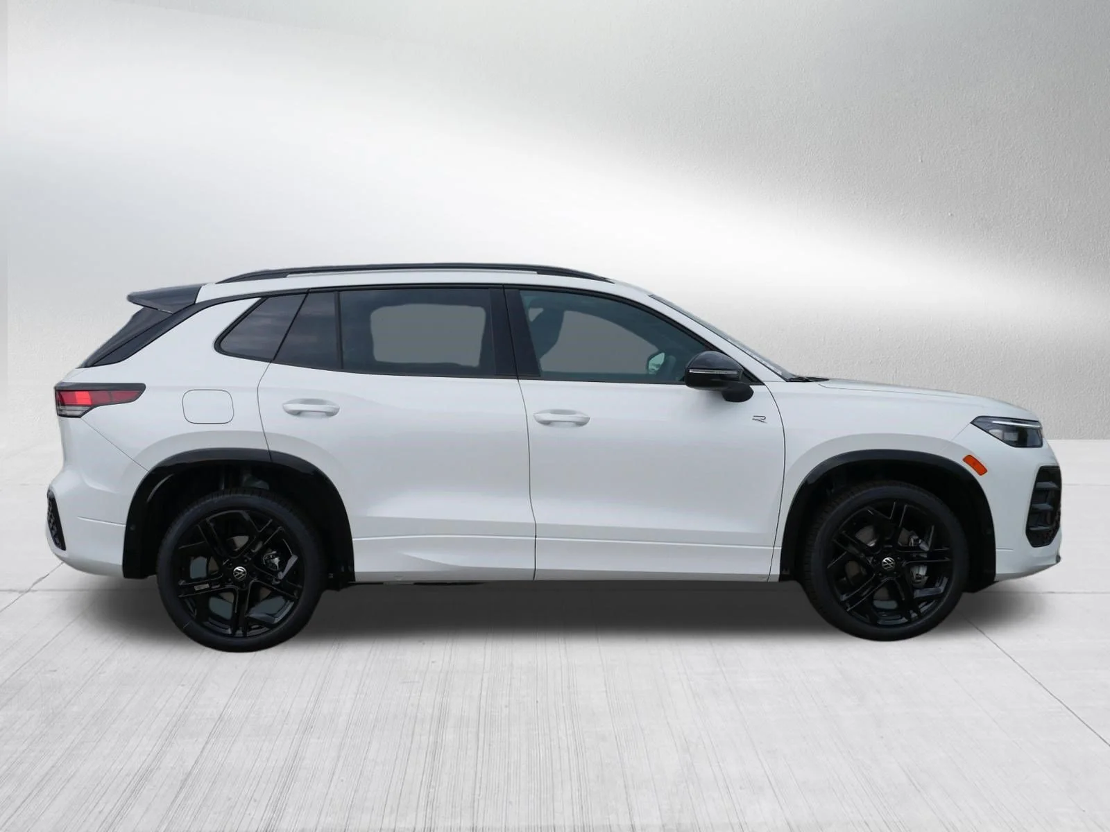 New 2026 Opal White Pearl Volkswagen SE R-Line Black image 2