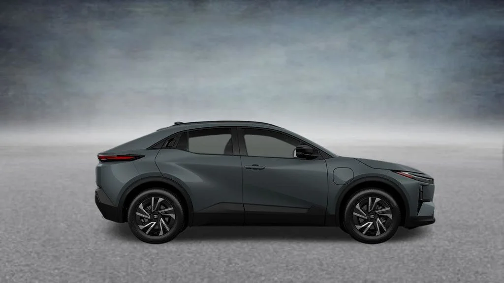 2026 Toyota C-HR SE - Photo 38