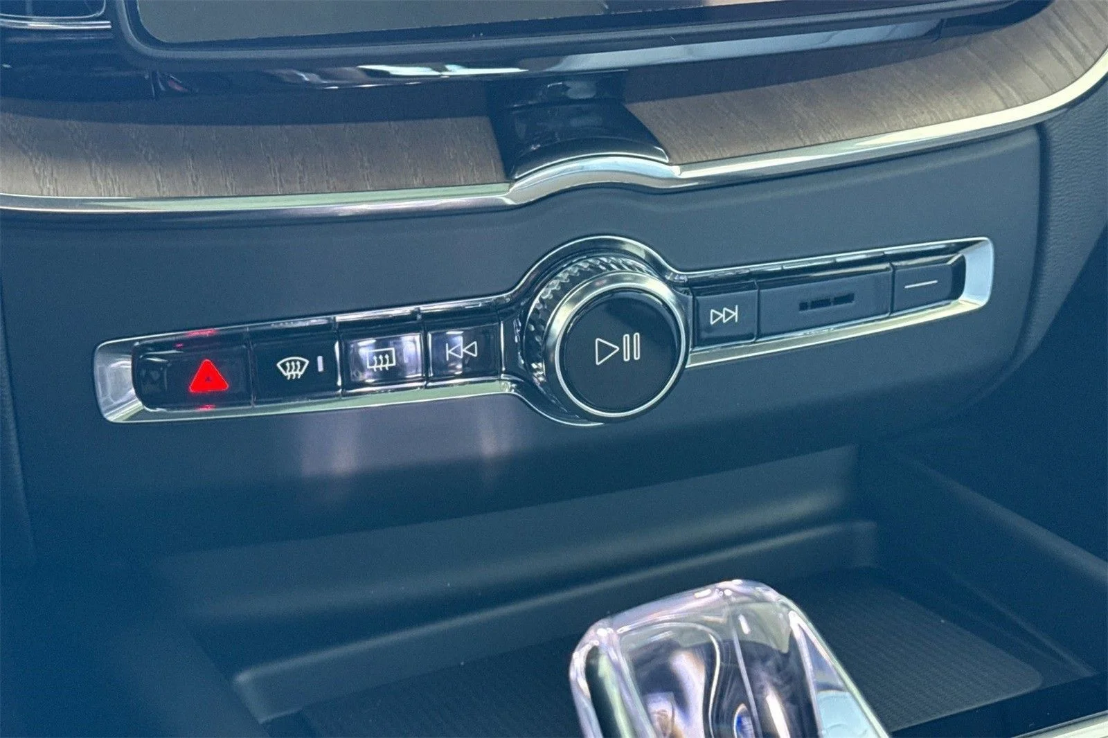 2026 Volvo XC60 Plus - Photo 22
