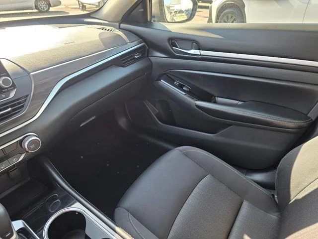 Used 2023 Gray Nissan 2.5 SV image 26