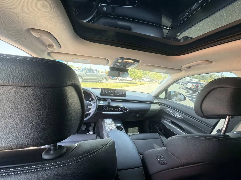 Used 2022 Red Genesis 2.5T image 12