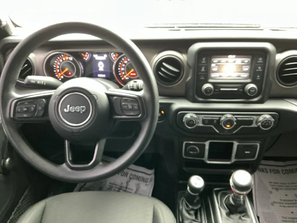 Used 2018 Black Jeep Unlimited Sport image 17