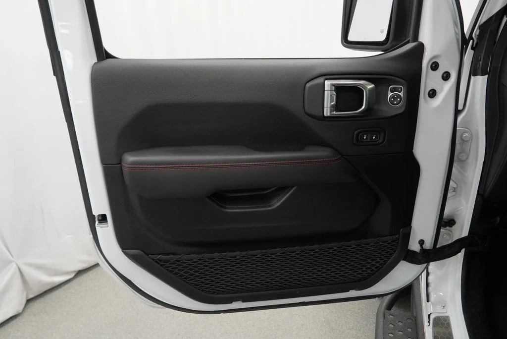 Used 2023 White Jeep Rubicon image 41