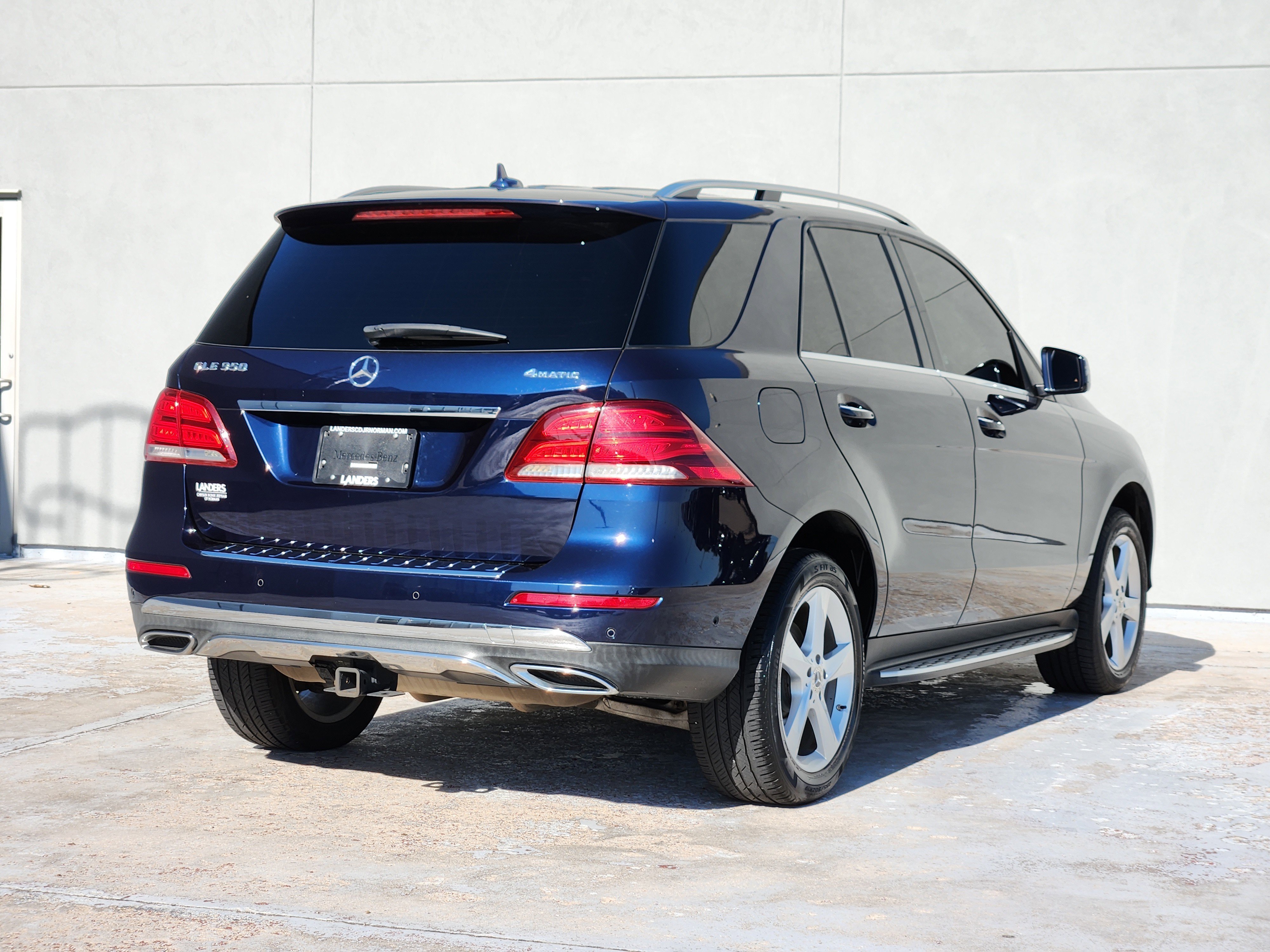 Used 2017 Lunar Blue Metallic Mercedes-Benz GLE 350 image 7