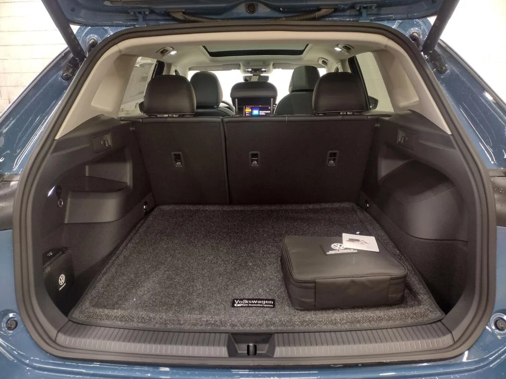New 2026 Blue Volkswagen 2.0T SE image 16