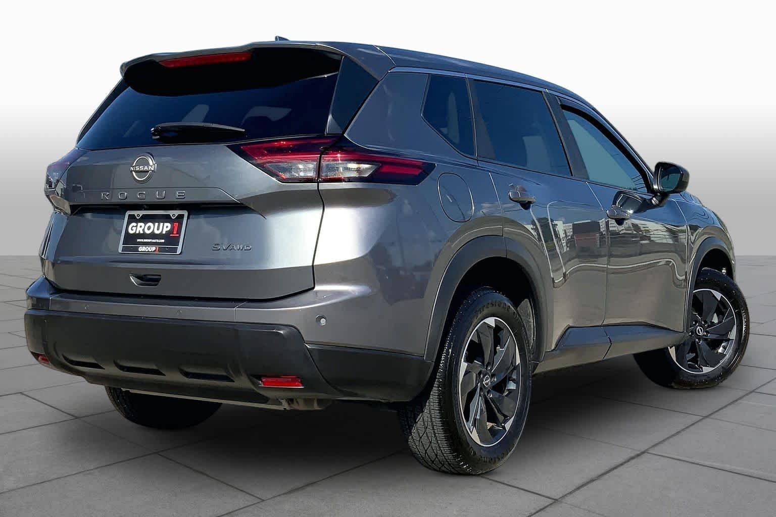 Used 2024 Gun Metallic Nissan SV image 13