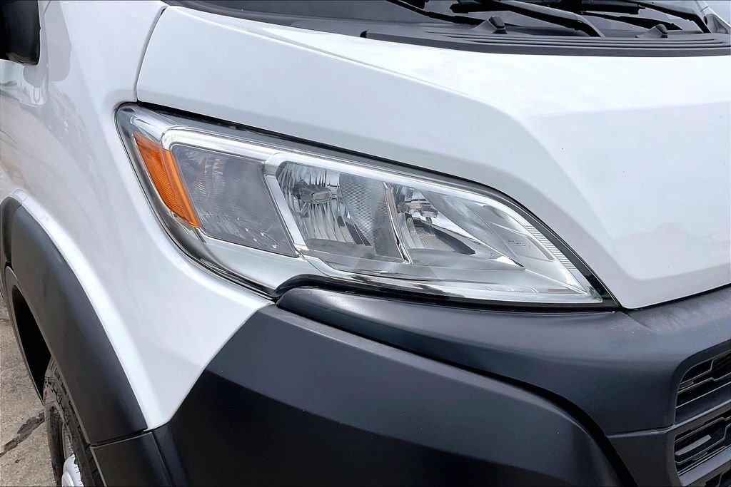 Used 2025 White Ram High Roof image 29