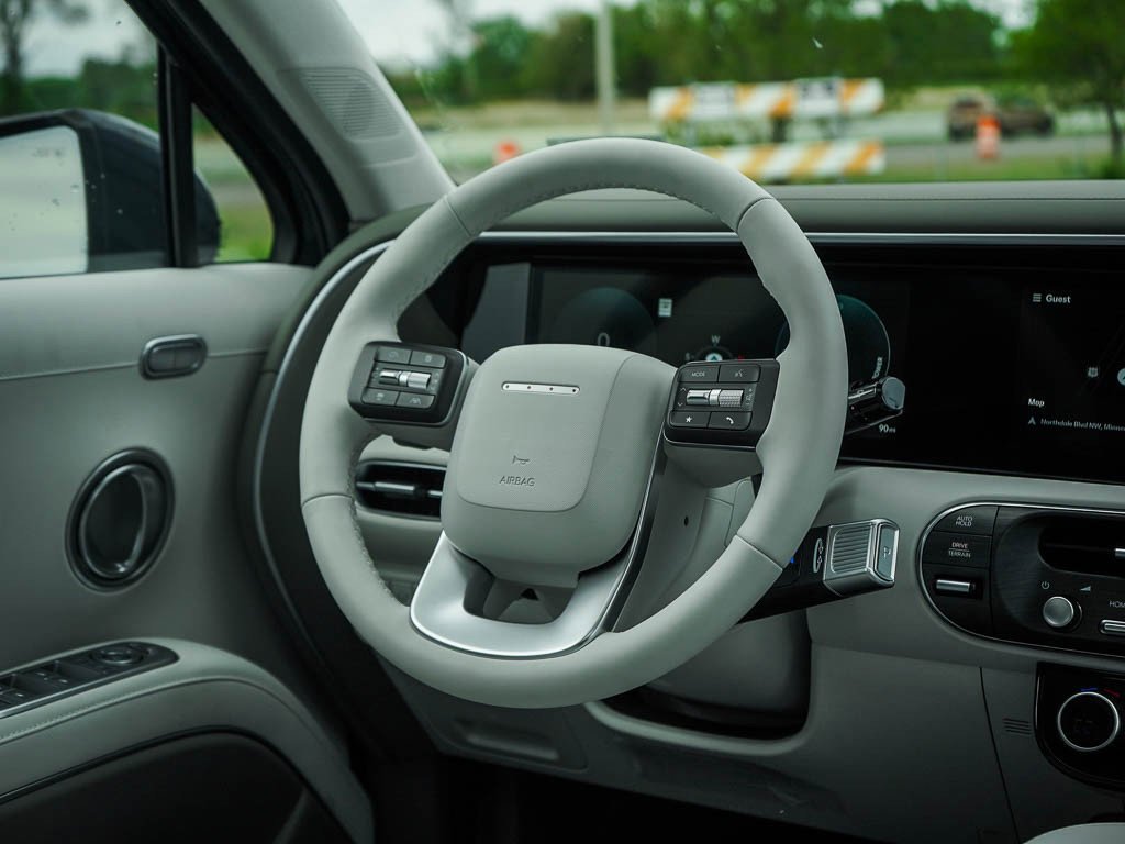 New 2026 Pacific Sapphire Hyundai SEL Premium 7P AWD image 17