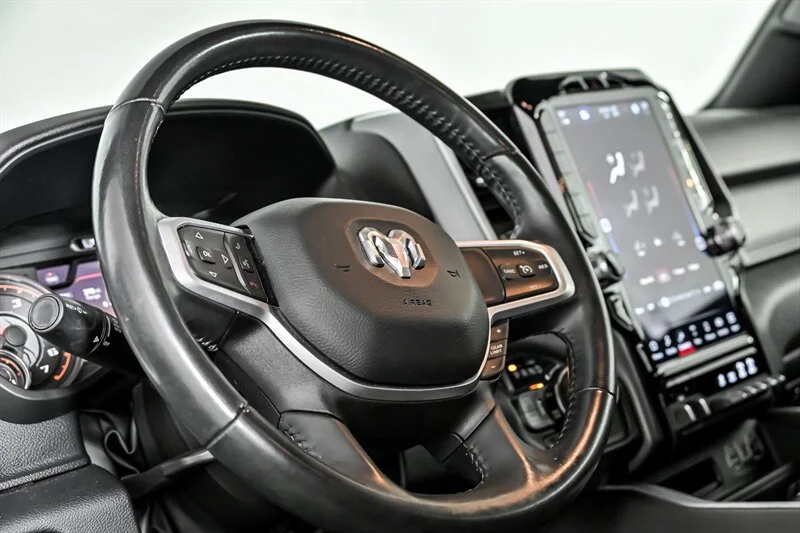 Used 2022 Diamond Black Crystal Pearl Coat RAM Big Horn image 20