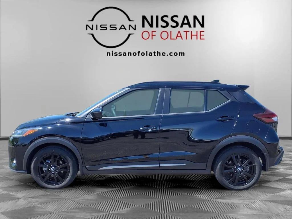 Used 2023 Black Nissan SR image 20
