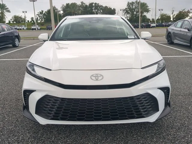 New 2026 Ice Cap Toyota SE image 9