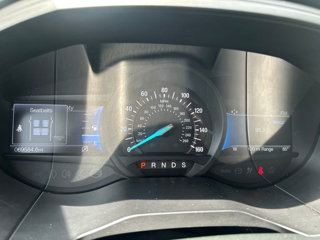Used 2023 Gray Ford SEL image 25