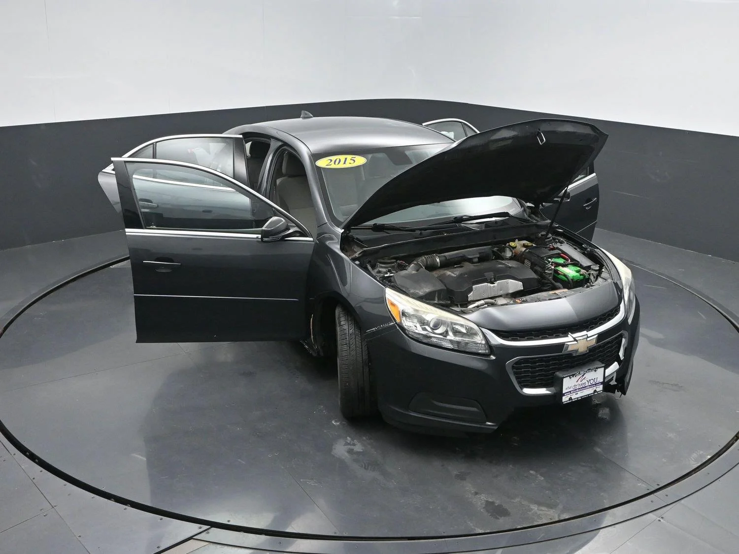 Used 2015 ASHEN GRAY METALLIC Chevrolet LT image 37
