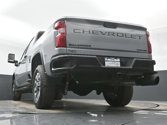 Used 2024 Gray Chevrolet Custom image 40