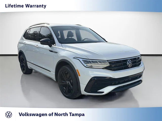2023 Volkswagen Tiguan SE R-Line Black