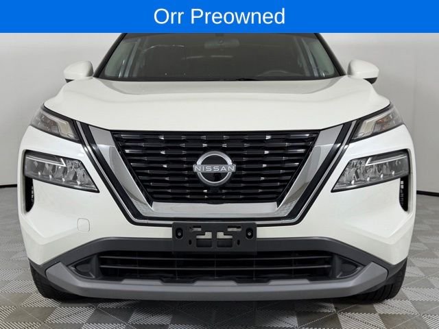 Used 2023 Pearl White Tricoat Nissan SV image 2