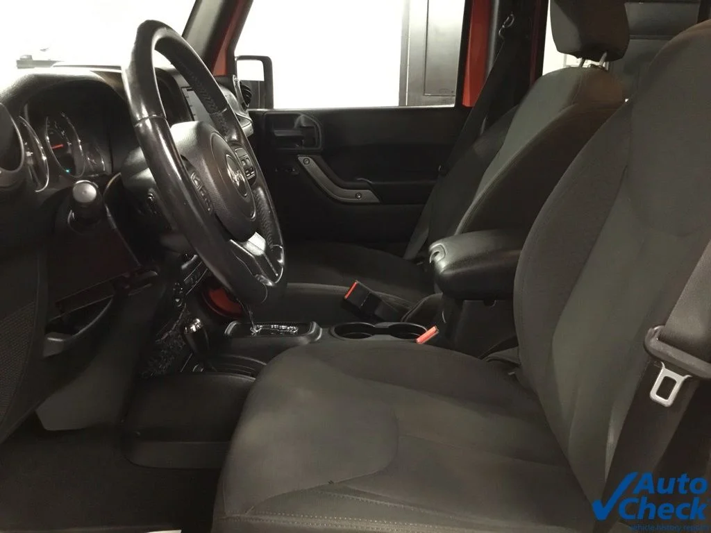 Used 2015 Orange Jeep Unlimited Sport image 26