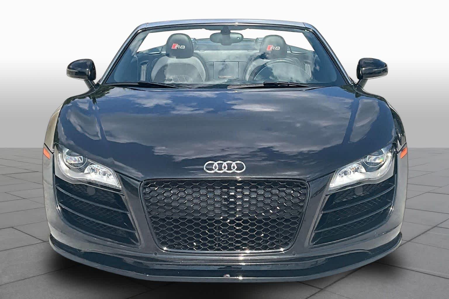 Pre-Owned 2011 Audi R8 5.2L