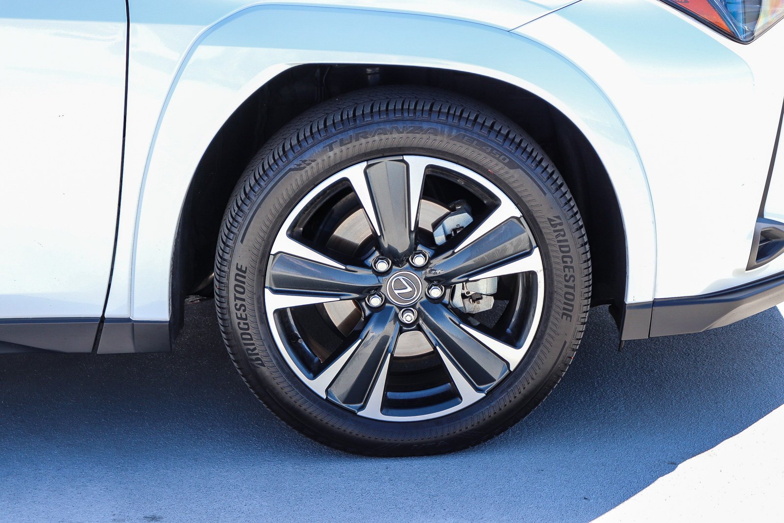 Used 2025 White Lexus 300h Premium image 10