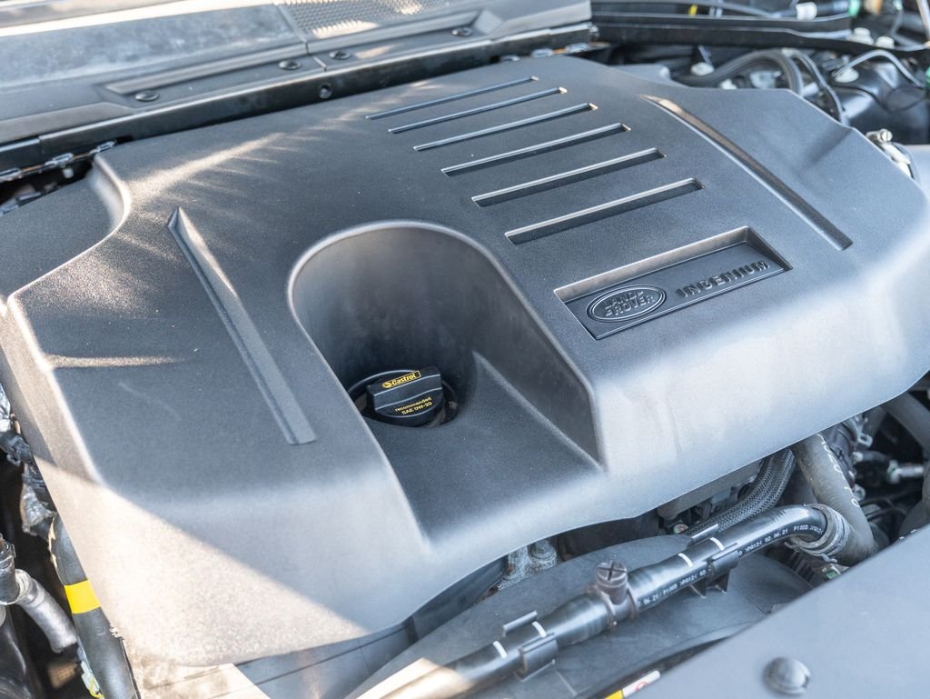 Used 2022 Gray Land Rover X-Dynamic SE image 36