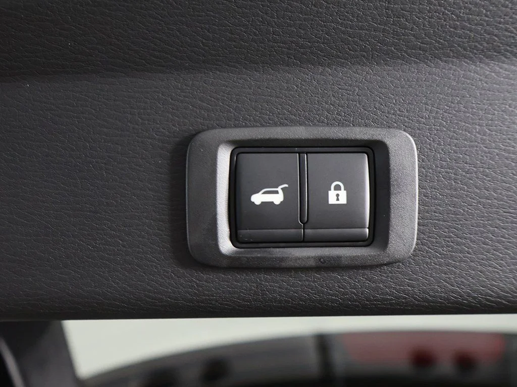 2025 Mitsubishi Outlander SE - Photo 23