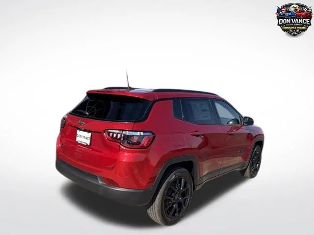 New 2026 Red Hot Pearlcoat Jeep Latitude image 5