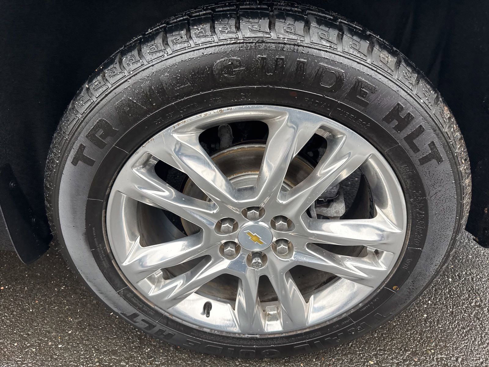 Used 2019 Mosaic Black Metallic Chevrolet High Country image 10