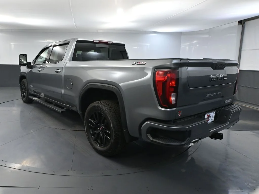 Used 2021 Silver GMC Elevation image 9