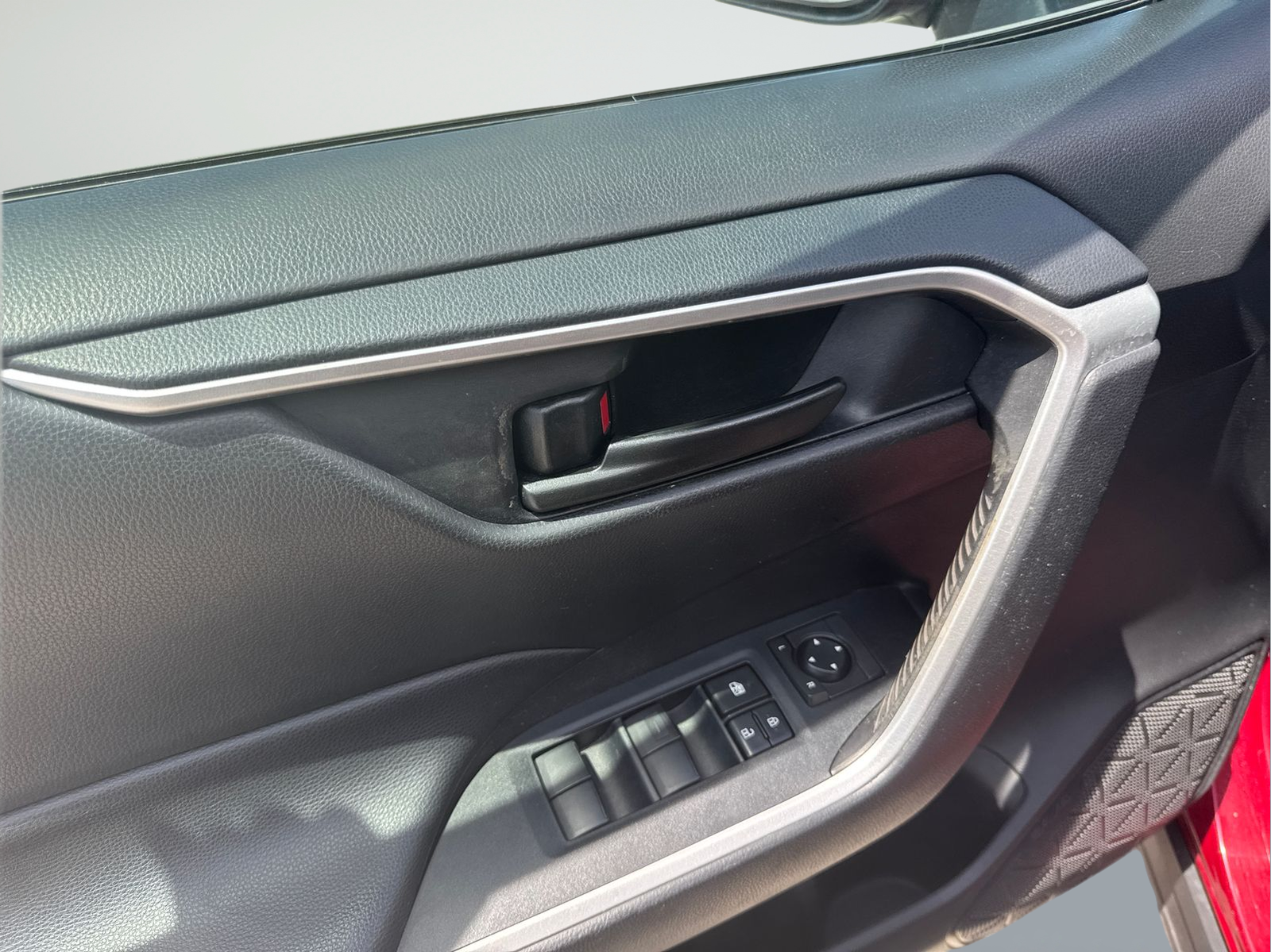 Used 2021 Red Toyota LE image 16