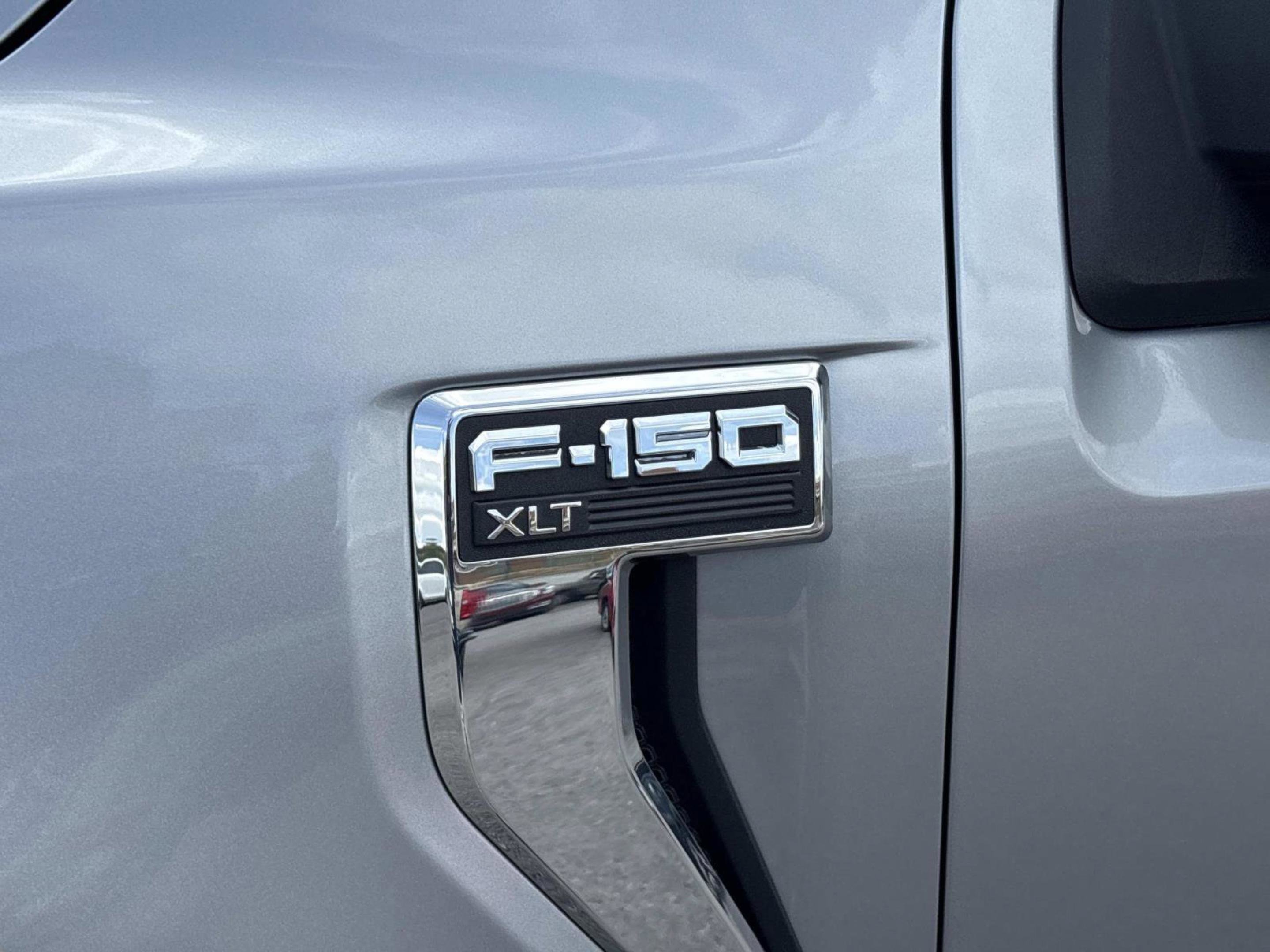 2025 Ford F-150 XLT - Photo 11