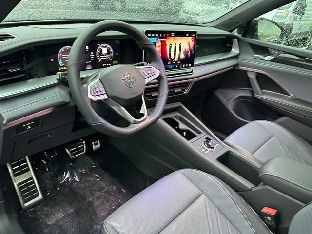 New 2026 Deep Black Pearl Volkswagen 2.0T SE R-Line Black image 30