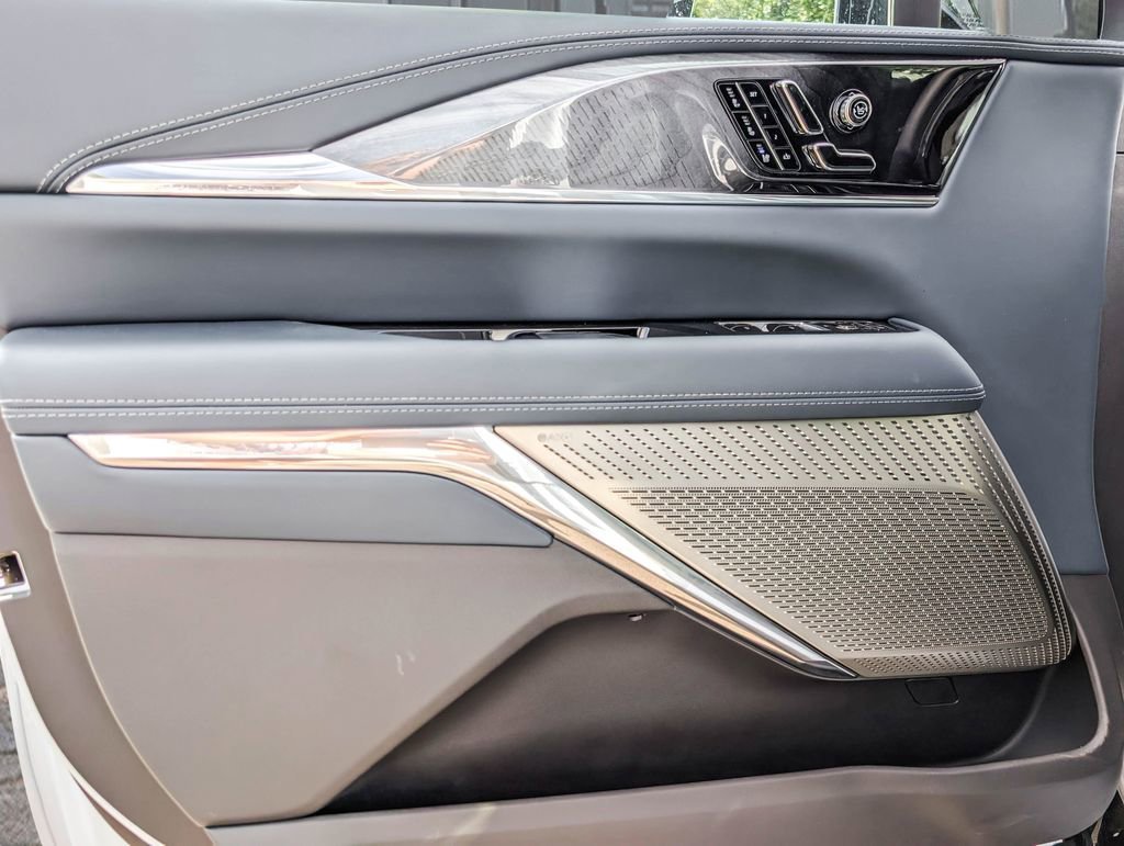 2026 Cadillac Escalade IQ Premium Luxury - Photo 12
