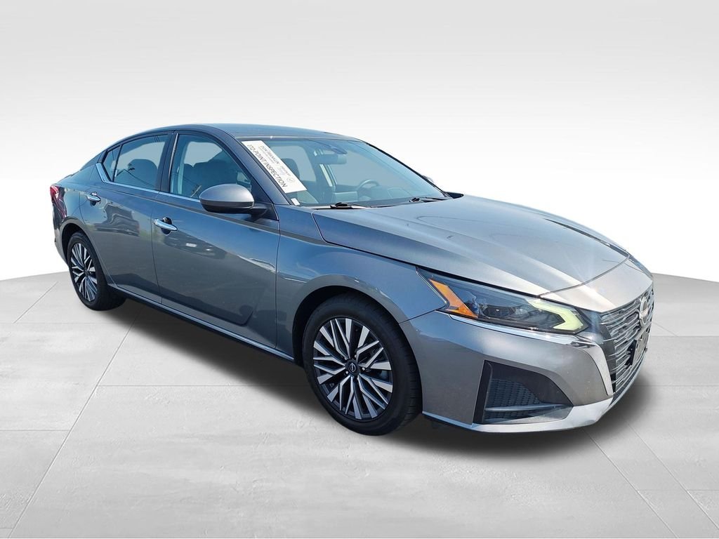 Used 2023 Gray Nissan 2.5 SV image 7