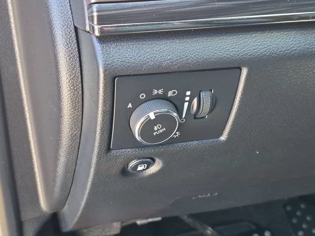 Used 2019 Blue Jeep Limited X image 12