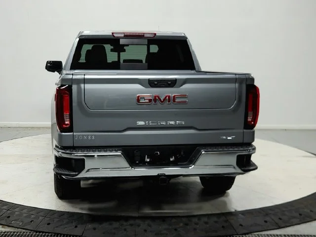 2026 GMC Sierra 1500 SLT - Photo 7