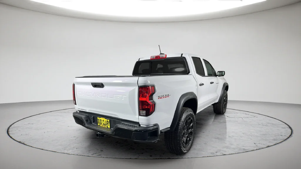 New 2026 Summit White Chevrolet Trail Boss image 9