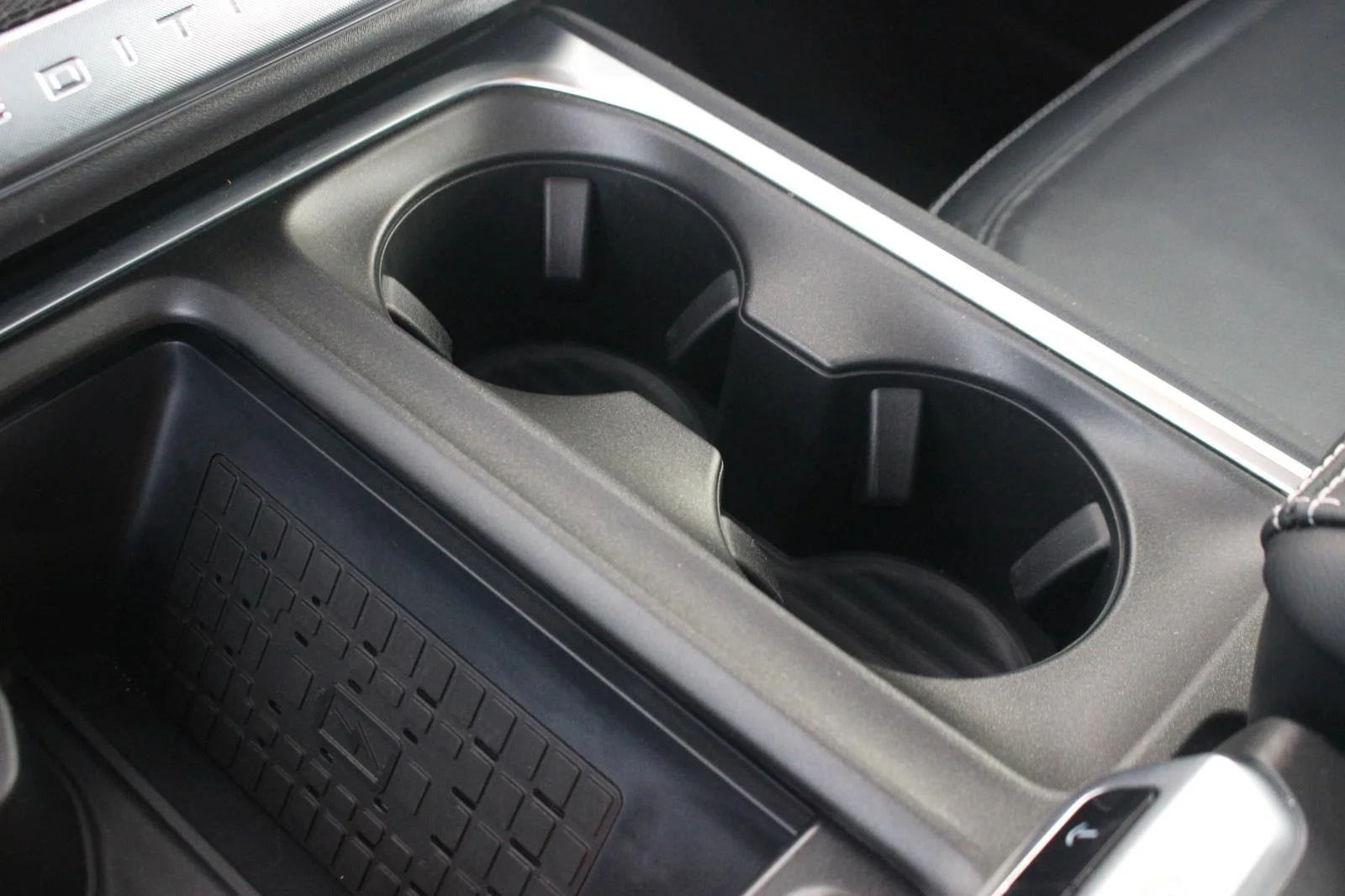 Used 2025 Black Ford Platinum image 28